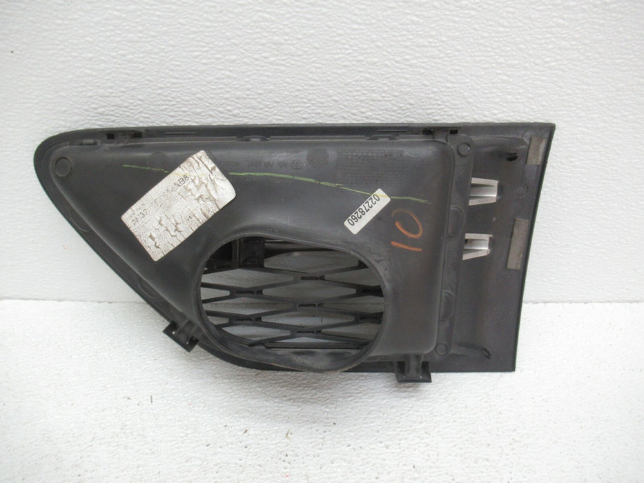 2010 - 2013 LAND RANGE ROVER SPORT FRONT RIGHT PASSENGER SIDE FENDER GRILLE OEM