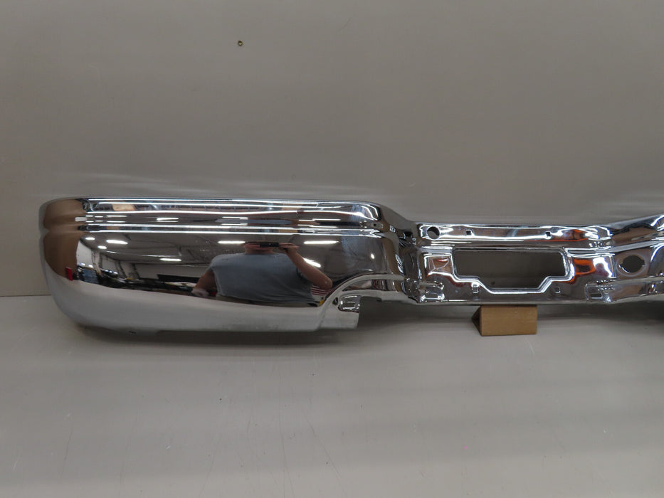 2000-2005 FORD EXCURSION REAR STEP METAL BUMPER OEM