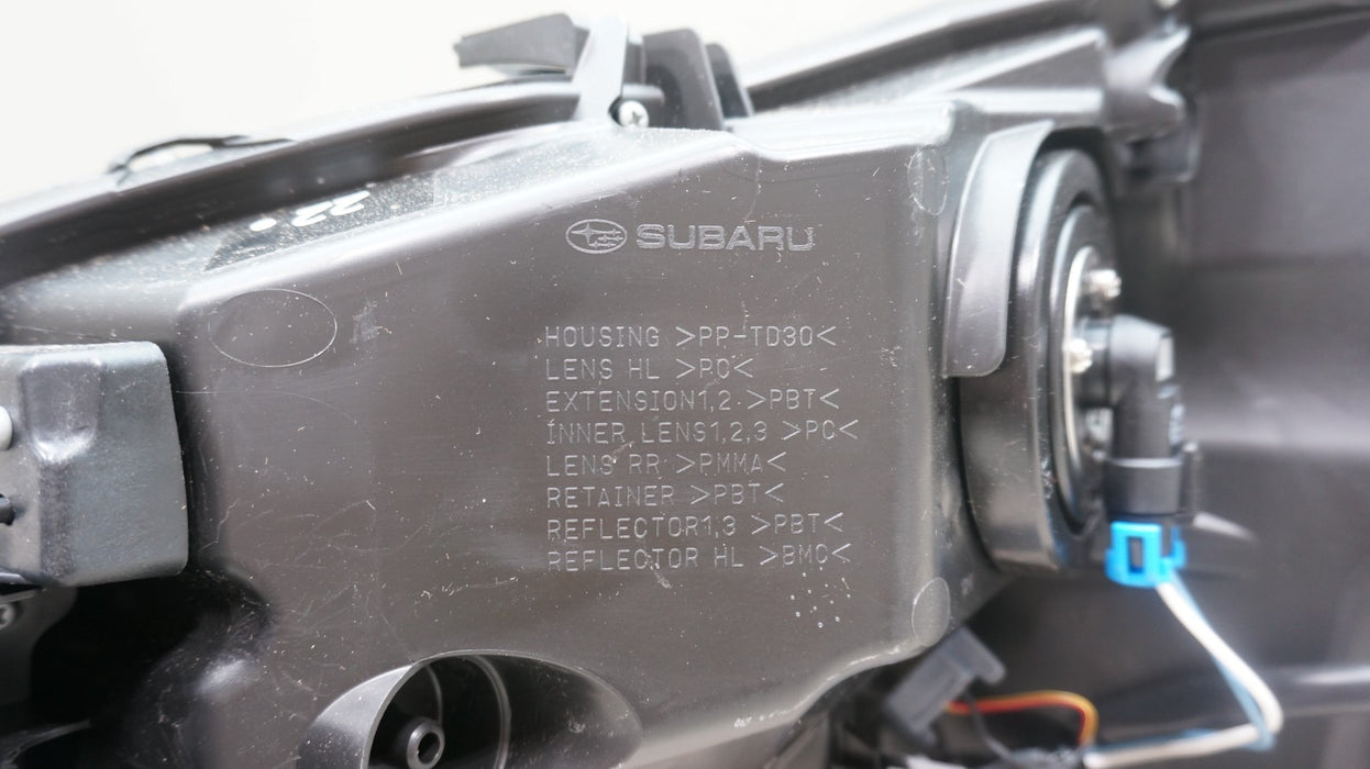 2018-2019 SUBARU OUTBACK FRONT RIGHT RH HALOGEN HEADLIGHT LAMP 84001AL10A OEM