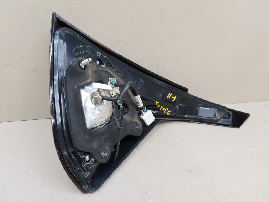 2015-2018 NISSAN MURANO REAR RIGHT OUTER TAIL LIGHT OEM