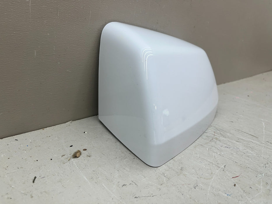 2021-2026 CHEVROLET TAHOE SUBURBAN LH LEFT DRIVER MIRROR CAP WHITE OEM 84703355