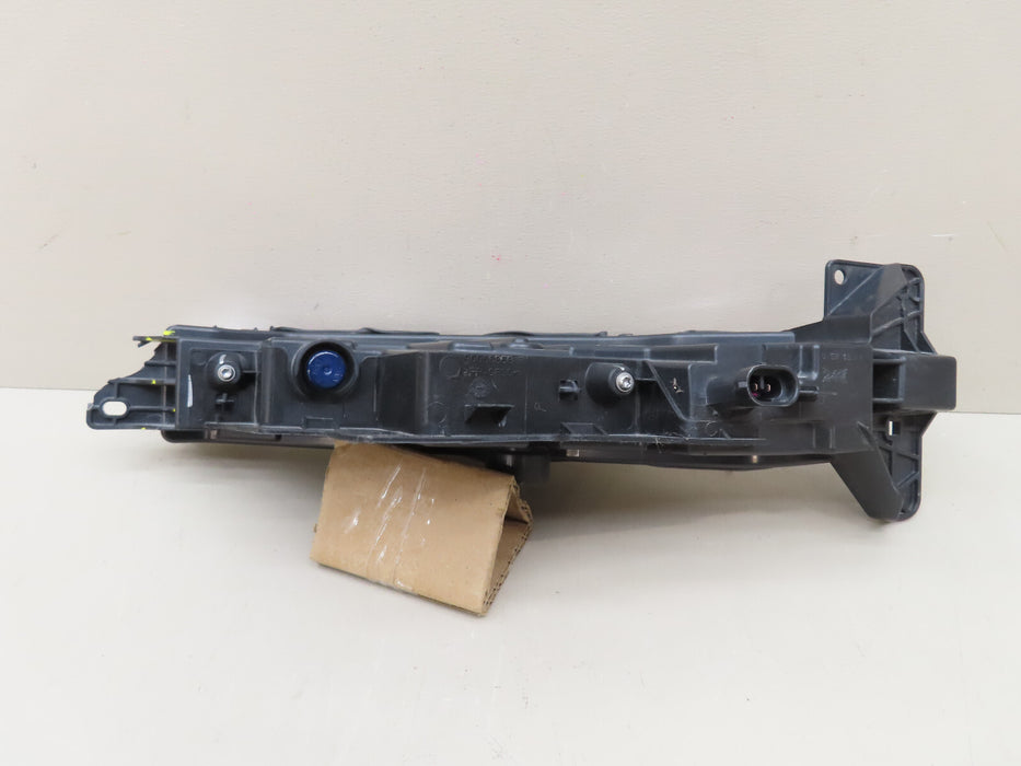 2015-2020 DODGE CHARGER FRONT RIGHT PASSENGER SIDE FOG LIGHT OEM
