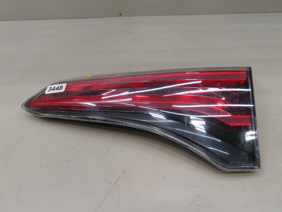 2016-2018 TOYOTA RAV4 REAR RIGHT PASSENGER INNER TAIL LIGHT OEM 81580-0R03100