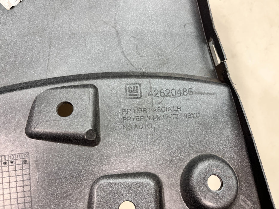 2021-2024 CHEVROLET TRAILBLAZER REAR LEFT DRIVER SIDE BUMPER CAP OEM 42620486