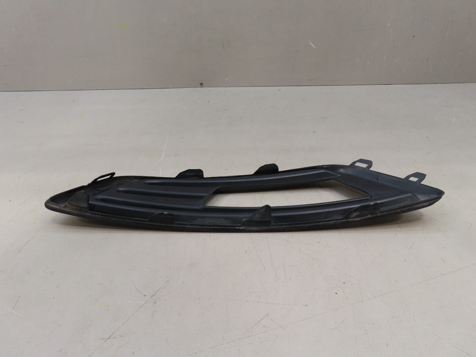 2015-2018 FORD FOCUS SEDAN FRONT LEFT BUMPER FOG LIGHT BEZEL OEM F1EB-15A299-AA
