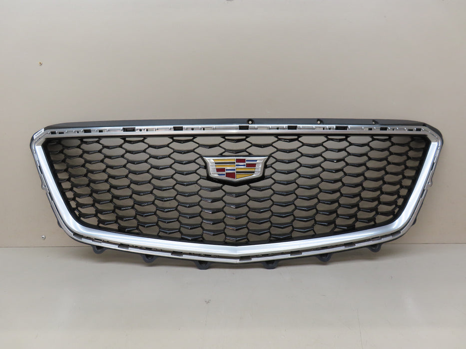 2019-2022 CADILLAC XT4 SPORT FRONT RADIATOR GRILLE GRILL W/EMBLEM OEM 84582860