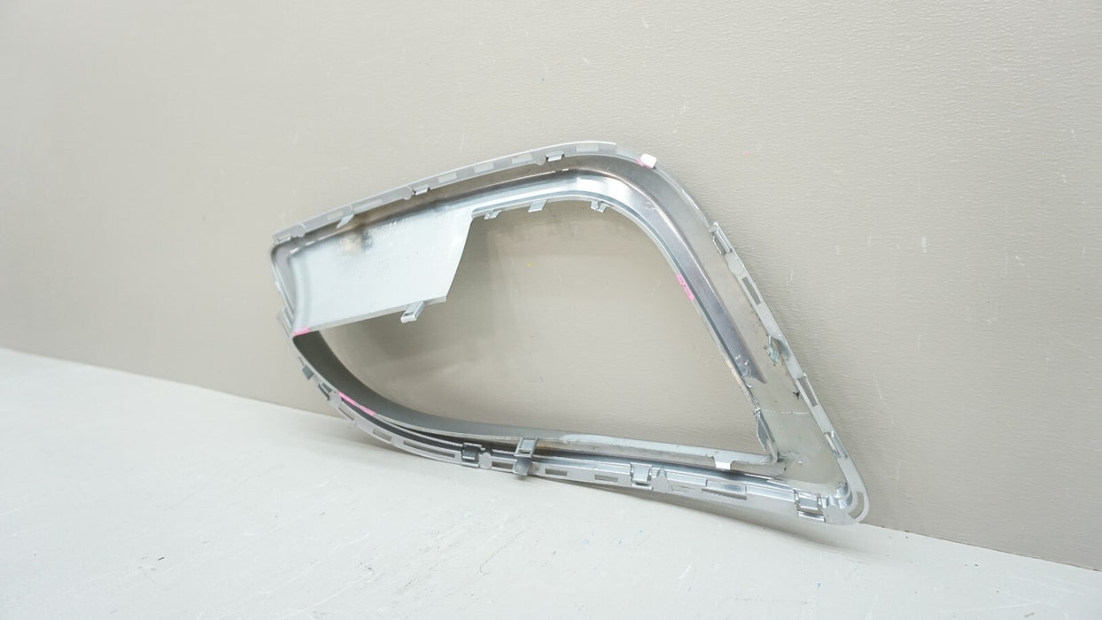 2010-2016 BUICK REGAL FRONT RIGHT FOG LIGHT TRIM COVER OEM 13267844