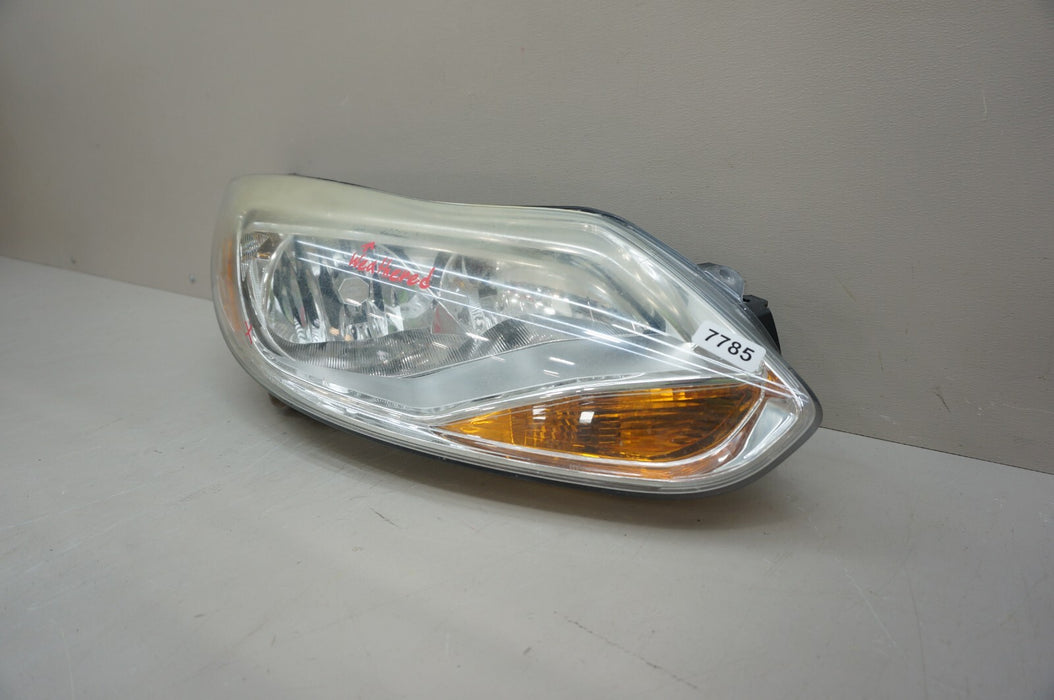 2012-2014 FORD FOCUS FRONT RIGHT PASSENGER SIDE HEADLIGHT HALOGEN OEM