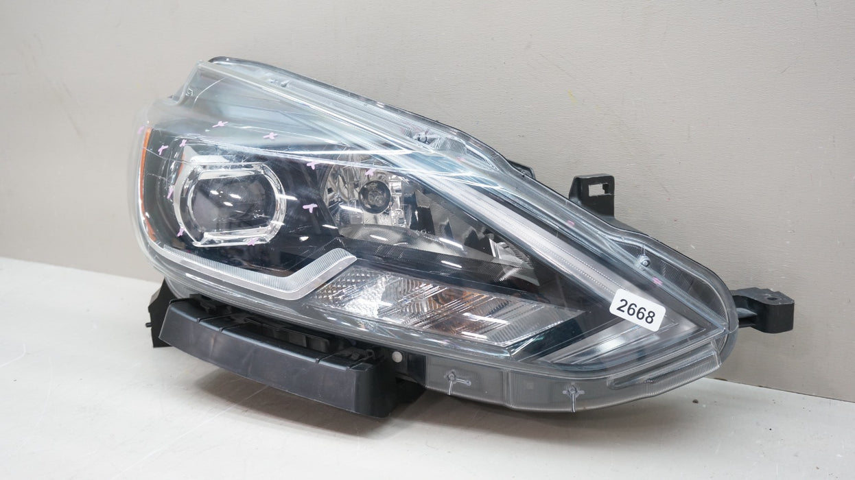 2016-2019 NISSAN SENTRA FRONT RIGHT PASSENGER SIDE LED HEADLIGHT OEM
