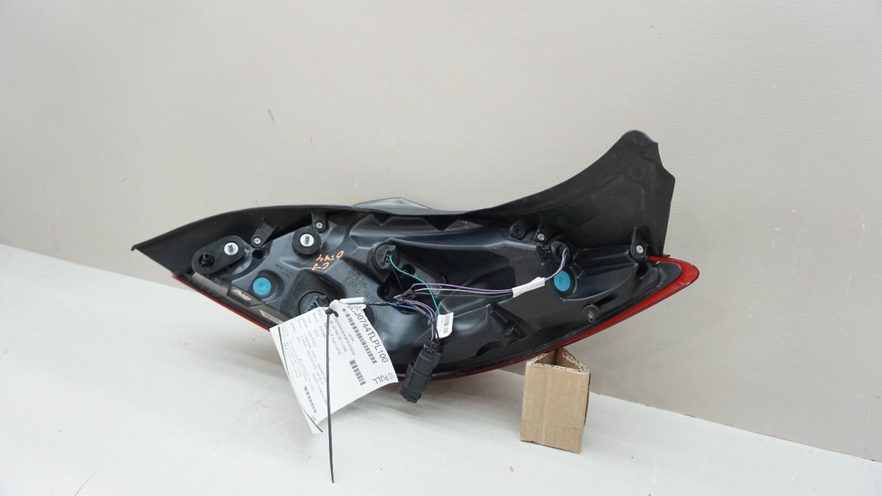 2014-2017 BUICK REGAL REAR LH LEFT DRIVER SIDE TAIL LIGHT OEM