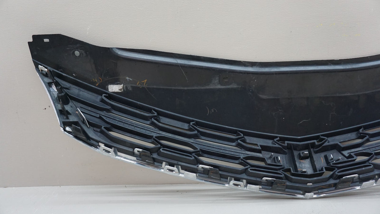 2016-2018 CHEVROLET CRUZE FRONT UPPER GRILLE GM309.2Y1.0 OEM 16 17 18