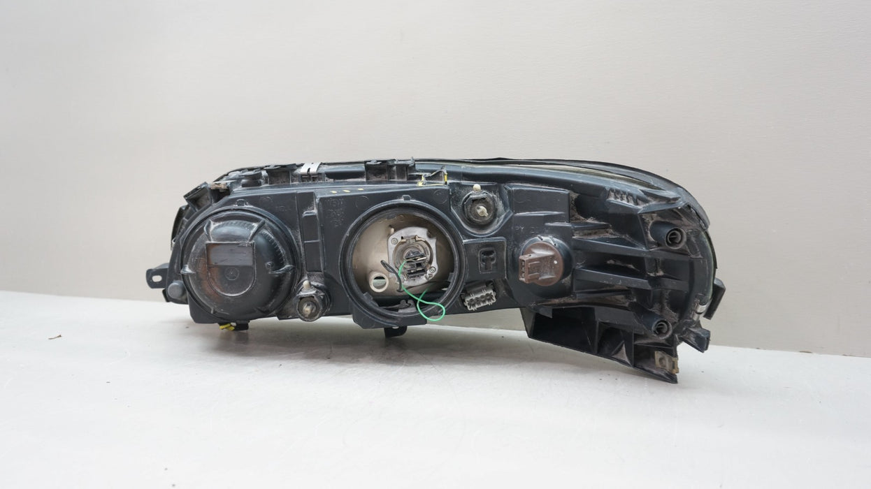2001-2004 VOLVO S60 FRONT RIGHT PASSENGER SIDE HALOGEN HEADLIGHT OEM