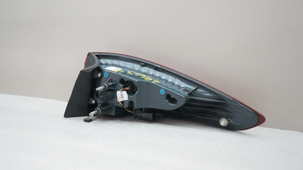 2013-2016 FORD FUSION REAR LEFT DRIVER SIDE LED OUTER TAIL LIGHT OEM