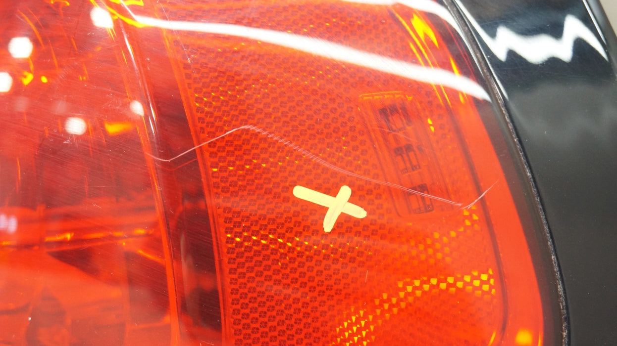 2014-2018 JEEP CHEROKEE REAR RIGHT PASSENGER SIDE TAIL LIGHT OEM