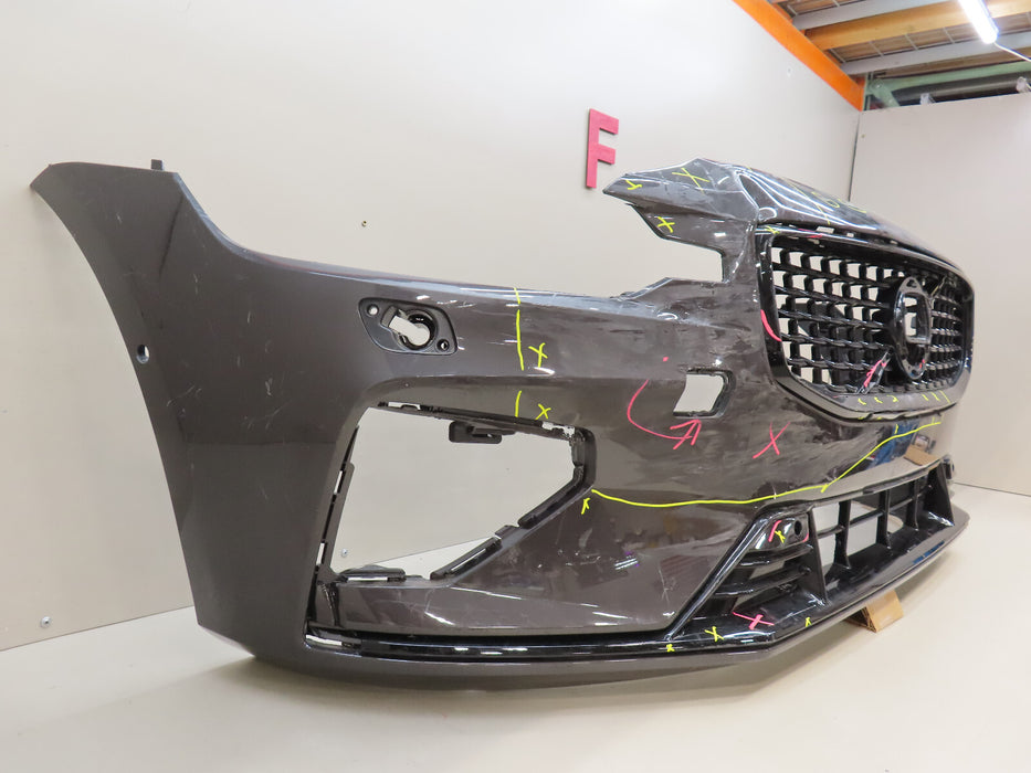 2018-2020 VOLVO V60 S60 FRONT BUMPER COVER W/LOWER GRILLE W/GRILLE OEM