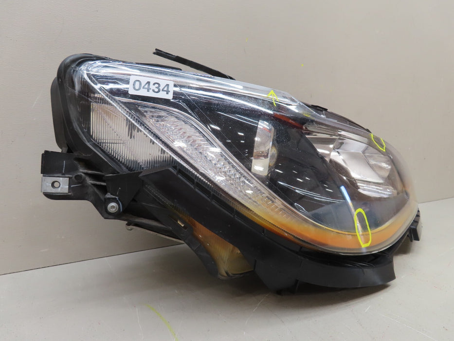 2017-2019 CHRYSLER PACIFICA FRONT RIGHT HEADLIGHT LAMP HALOGEN OEM 68228946AD