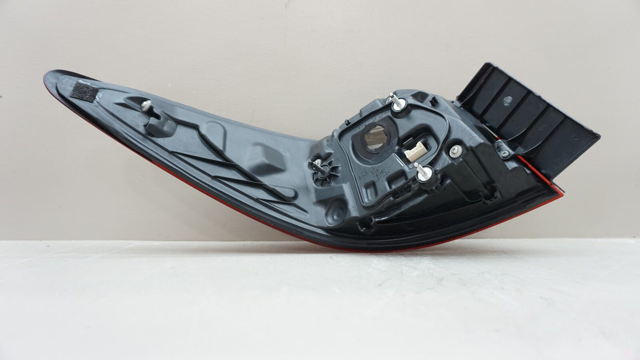 2013-2015 LEXUS ES350 ES300H REAR RIGHT PASSENGER SIDE TAIL LIGHT OEM 2014