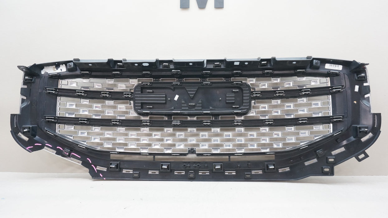 2017-2019 GMC GM ACADIA DENALI CHROME FRONT GRILLE OEM 84378394