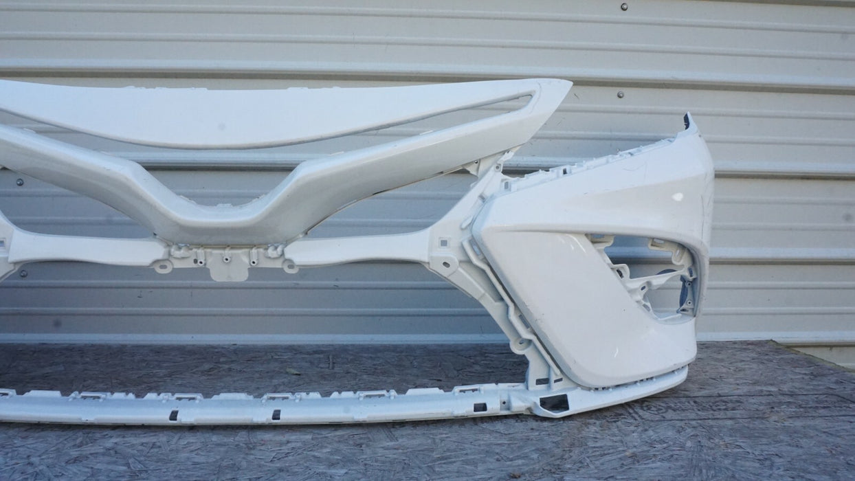 2018-2020 TOYOTA CAMRY FRONT BUMPER COVER PANEL PLASTIC 18 19 20 OEM