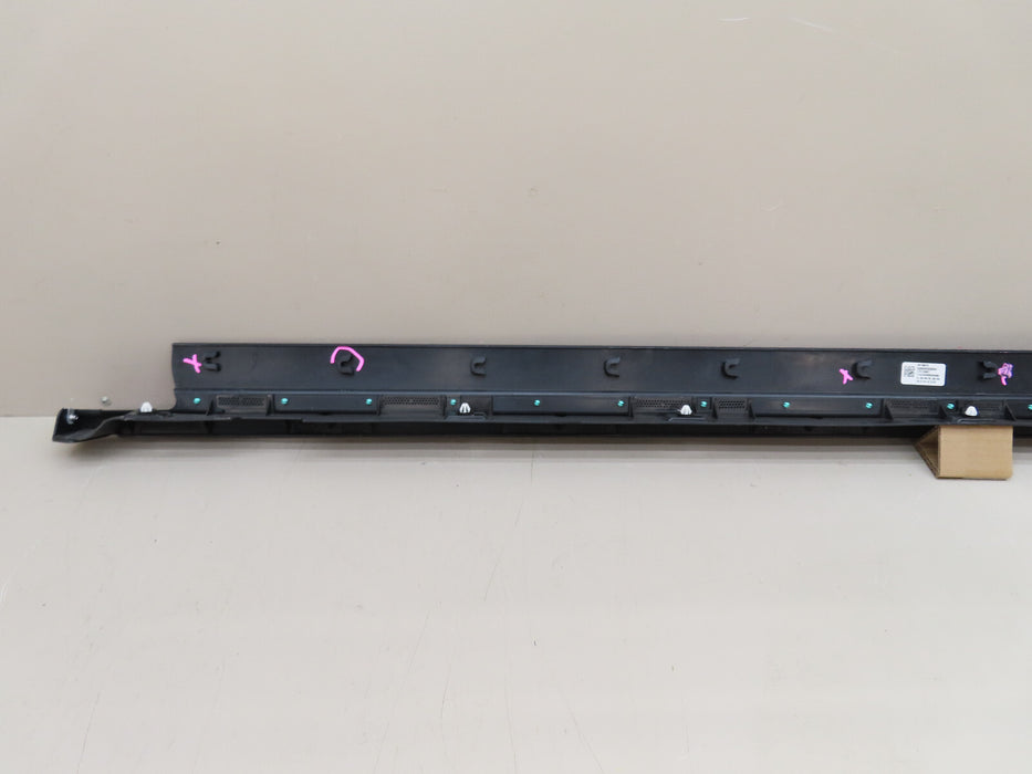 2020-2024 CADILLAC XT6 RIGHT PASSENGER SIDE ROCKER SKIRT PANEL OEM 84796618