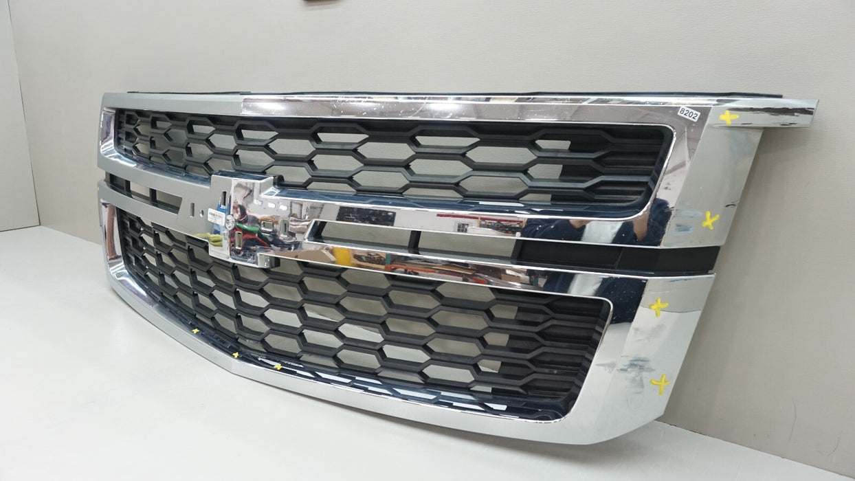 2015-2020 CHEVROLET TAHOE SUBURBAN FRONT RADIATOR GRILLE GRILL 23440914 OEM