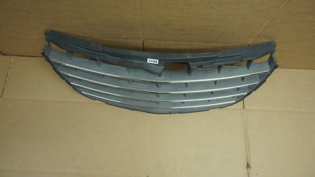 2004-2006 CHRYSLER PACIFICA FRONT RADIATOR GRILLE GRILL 15740ASM 04 05 06 OEM
