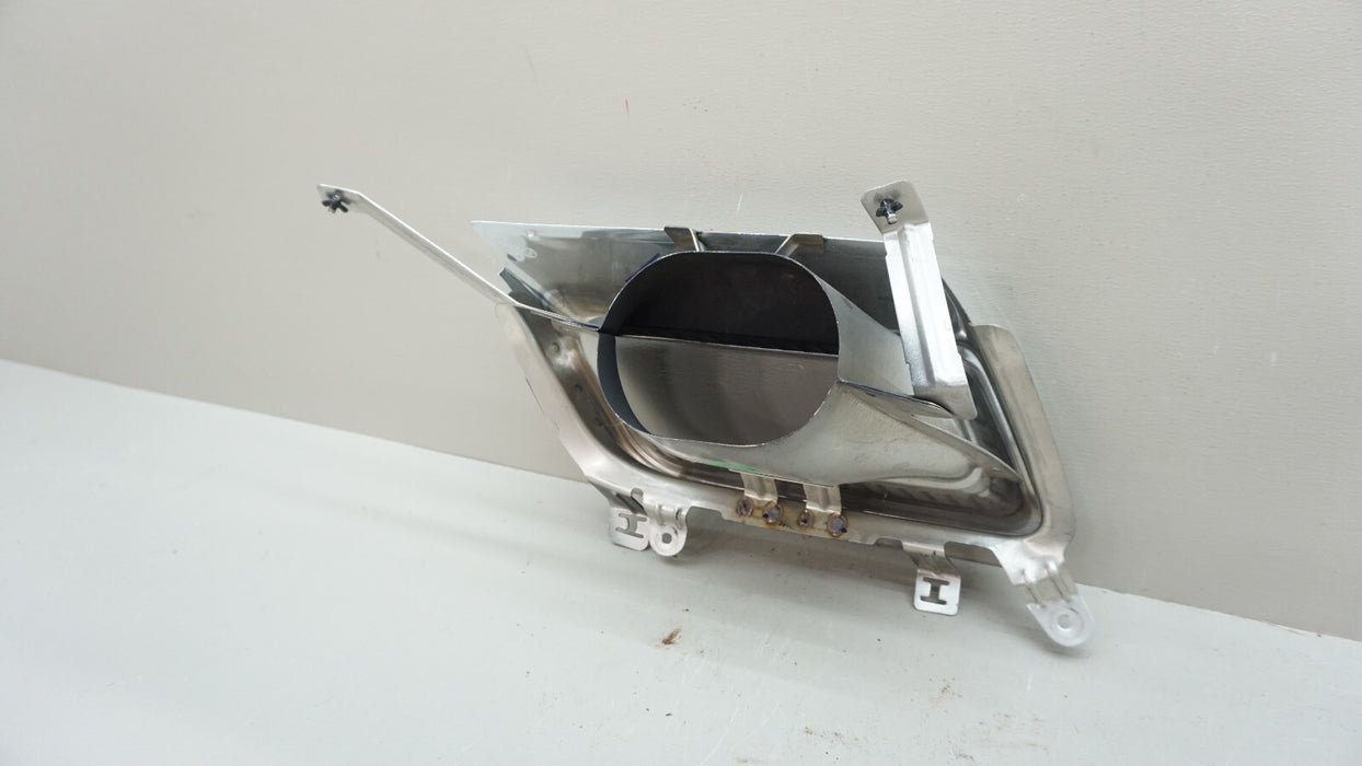 2020-2024 CADILLAC XT6 REAR LEFT DRIVER BUMPER EXHAUST BEZEL TIP OEM