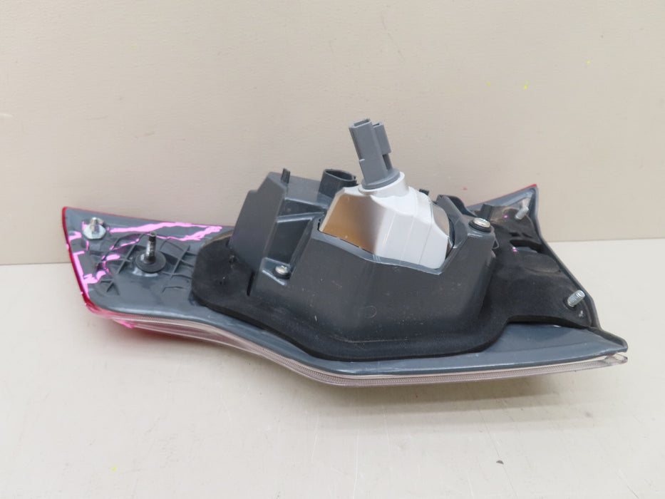 2017-2019 TOYOTA HIGHLANDER REAR LEFT DRIVER INNER TAIL LIGHT LED OEM