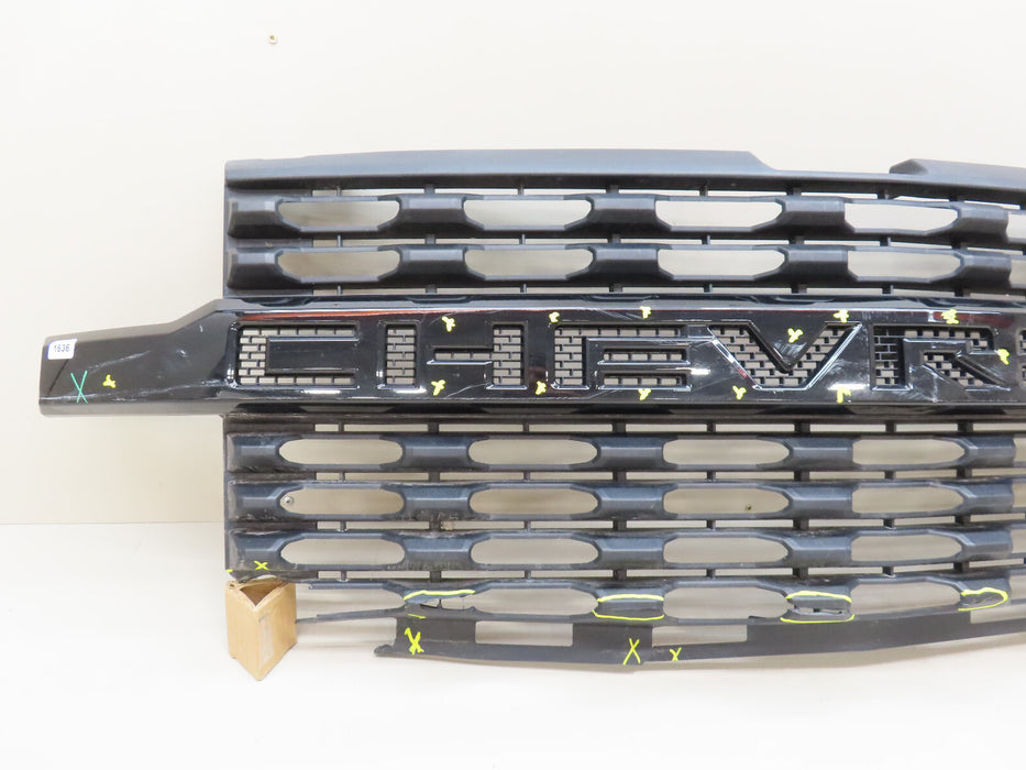 ..2019-2021 CHEVROLET SILVERADO 1500 FRONT BUMPER RADIATOR GRILLE OEM