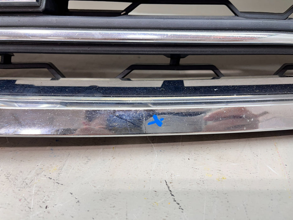 2013-2017 CHEVROLET TRAVERSE FRONT UPPER GRILLE 20988633 OEM