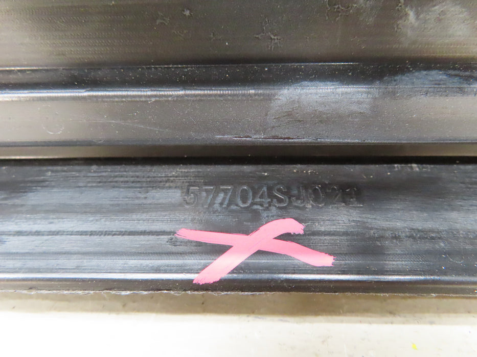 2022 2023 SUBARU FORESTER FRONT BUMPER COVER OEM 57704SJ021
