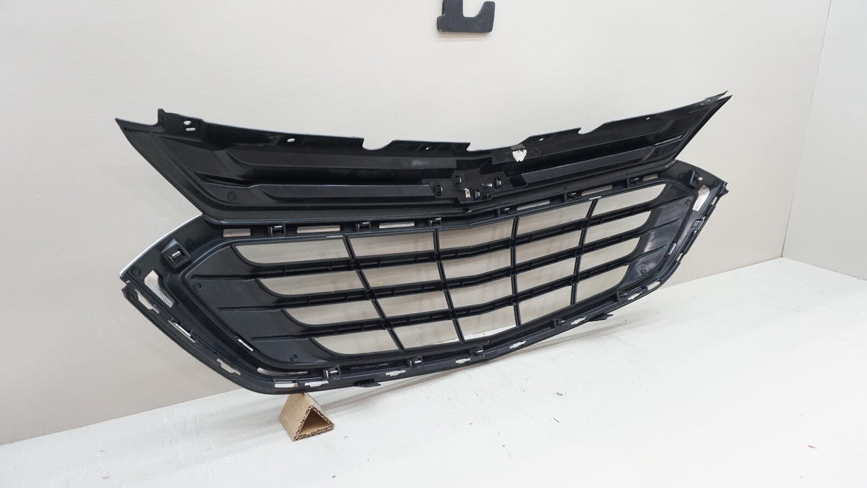 2018-2021 CHEVROLET EQUINOX FRONT BUMPER UPPER GRILLE MOLDING OEM 84150748