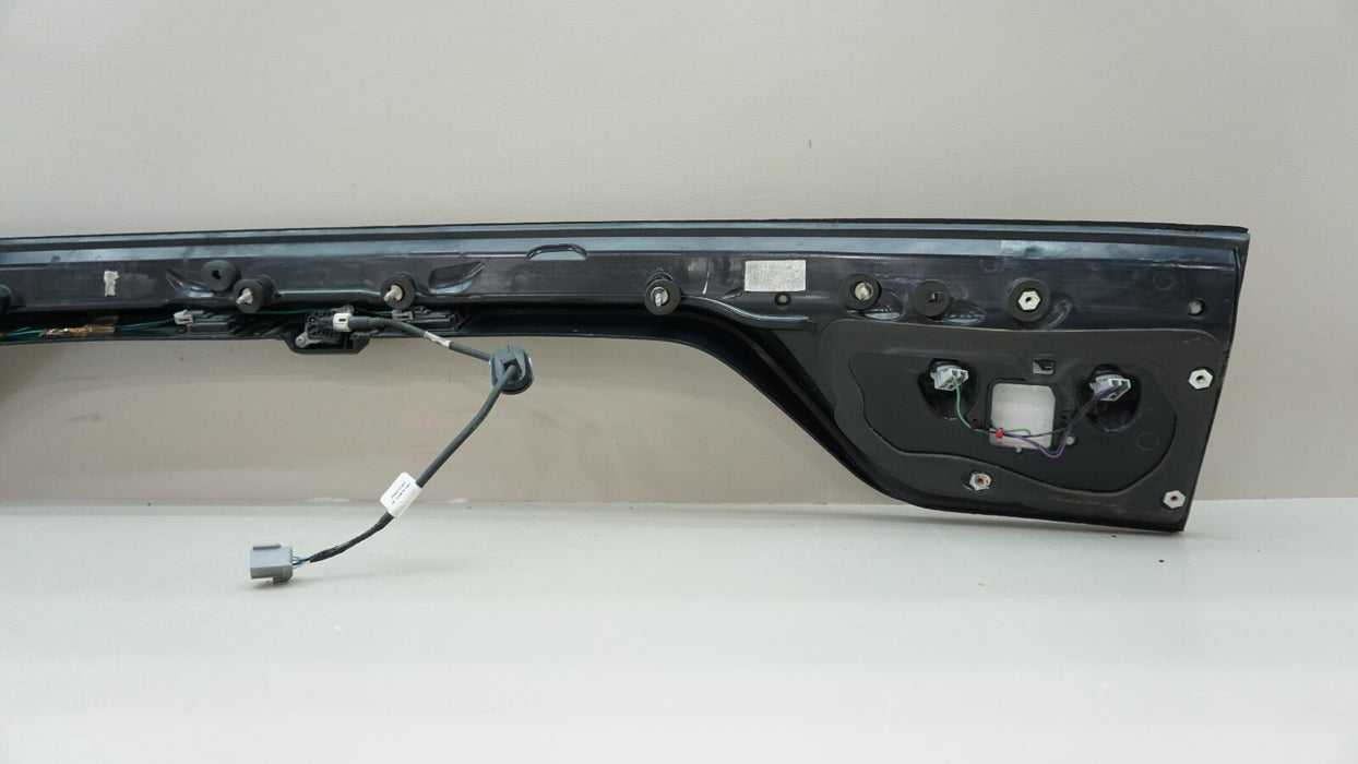 2020-2022 DODGE DURANGO REAR CENTER LIFT GATE TAIL LIGHT LED OEM 68530336AA