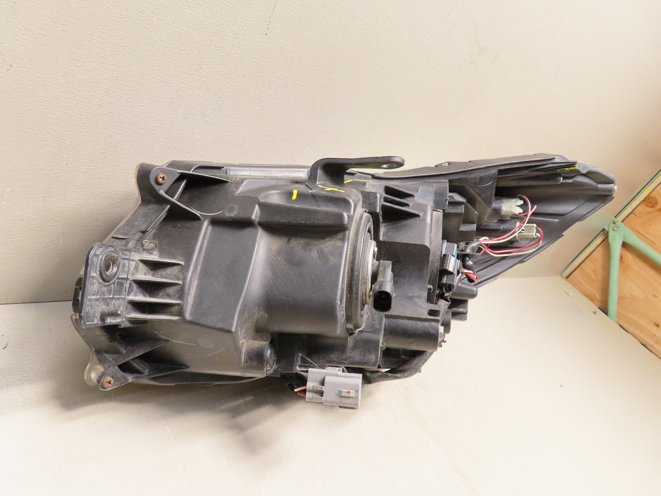 2012-2016 SUBARU IMPREZA RIGHT PASSENGER SIDE HEADLIGHT HALOGEN OEM