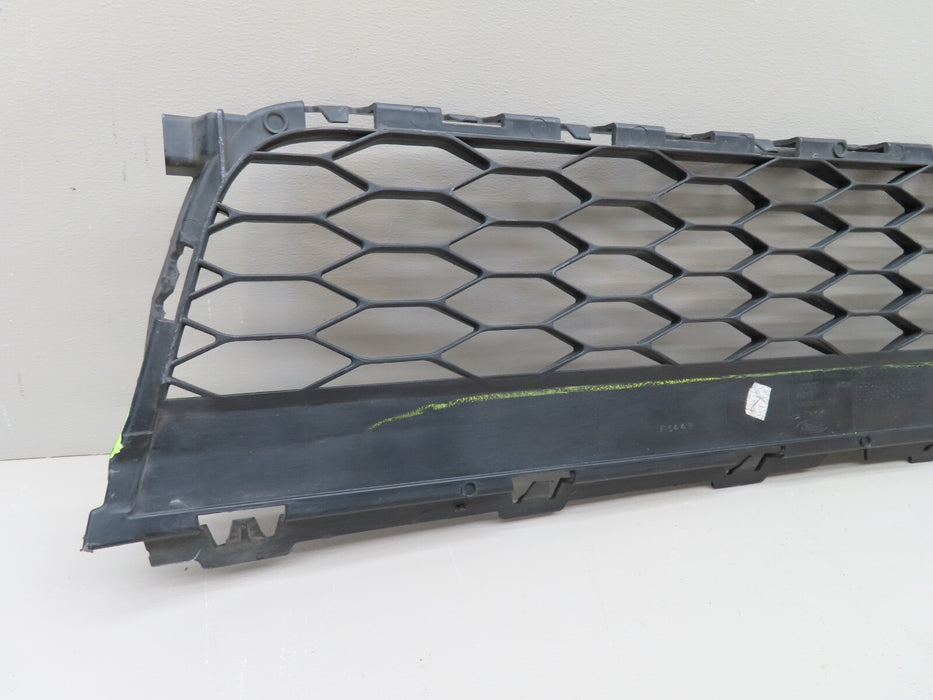 2016-2018 FORD EXPLORER FRONT BUMPER CENTER LOWER GRILLE GRILL BLACK OEM