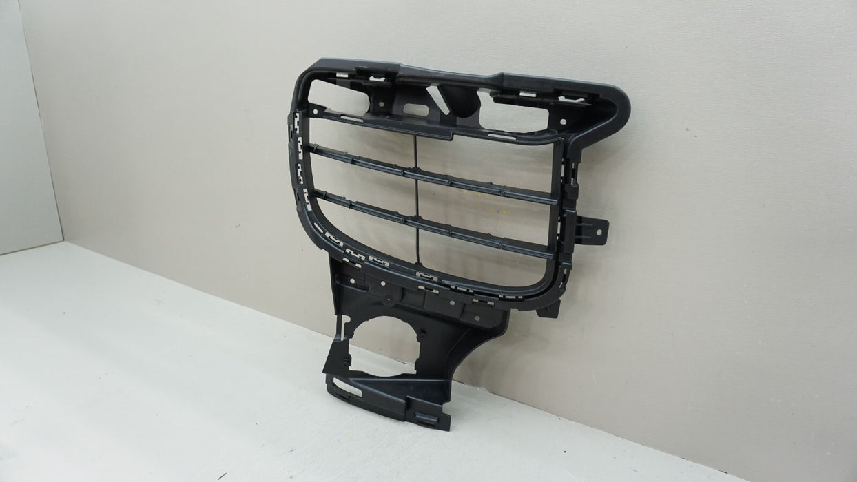 2011-2014 PORSCHE CAYENNE FRONT RIGHT FOG LIGHT GRILL COVER TRIM OEM 7P5.807.682