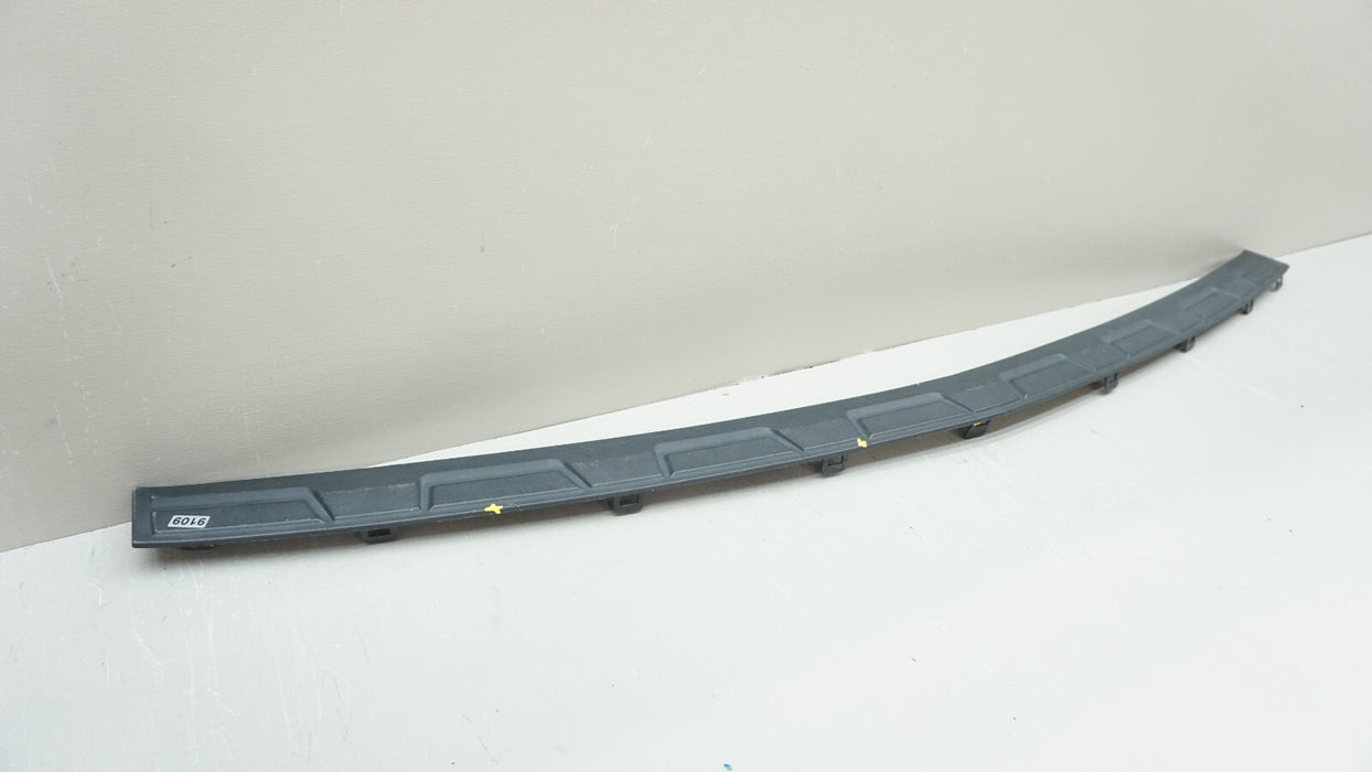 2013-2017 CHEVROLET TRAVERSE REAR BUMPER STEP PAD TRIM OEM 20983814