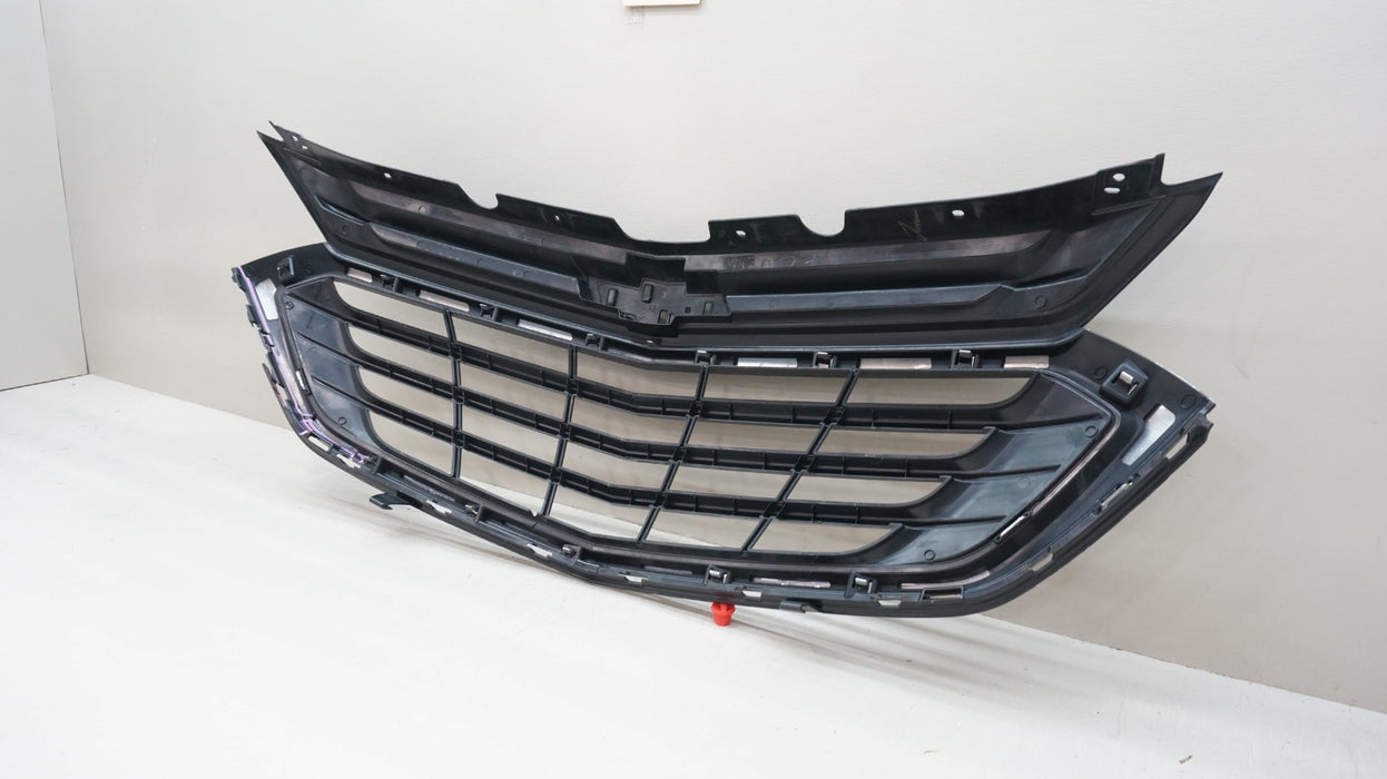 2018-2021 CHEVROLET EQUINOX FRONT BUMPER RADIATOR GRILLE OEM 84150748