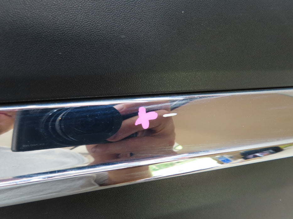 2016-2019 FORD EXPLORER FRONT RIGHT PASSENGER SIDE LOWER DOOR MOLDING OEM