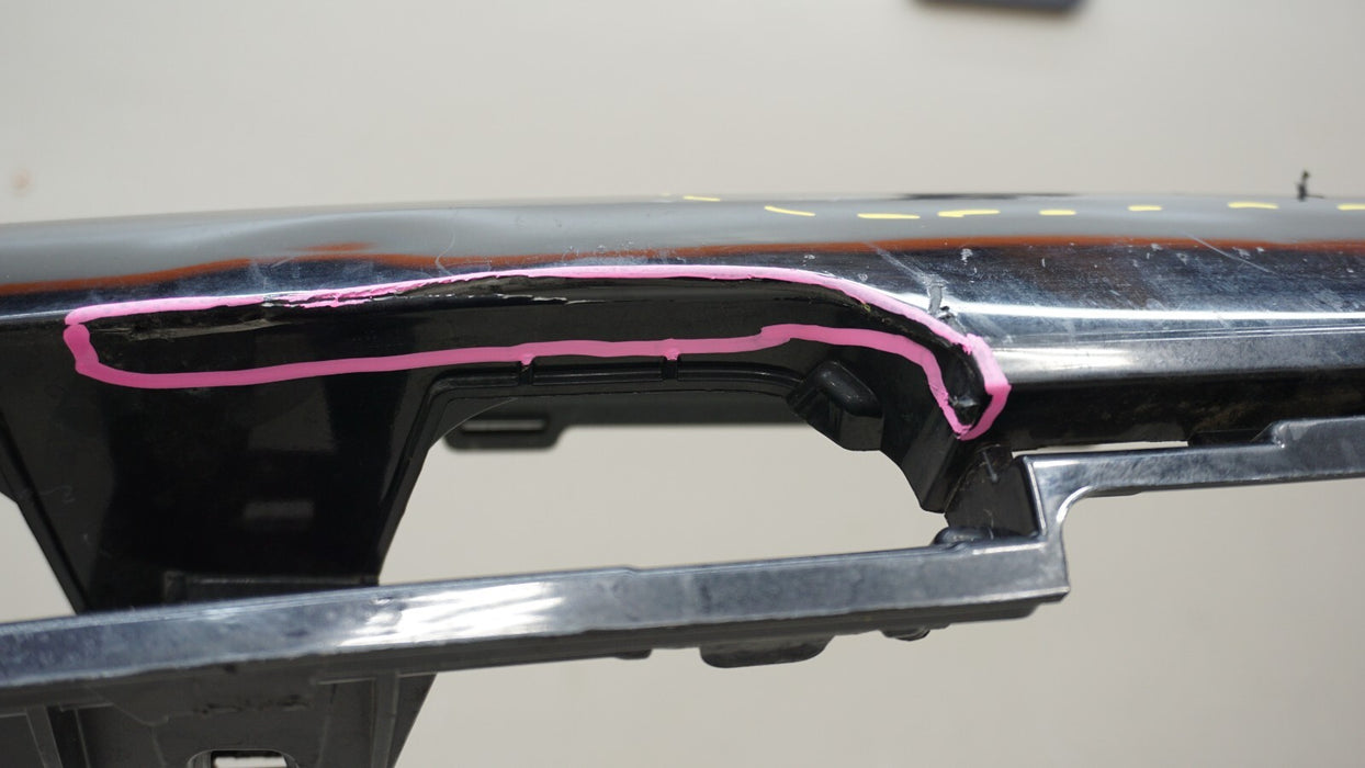 2017-2019 AUDI Q7 PRESTIGE PREMIUM PLUS REAR UPPER BUMPER COVER OEM 4M0807511