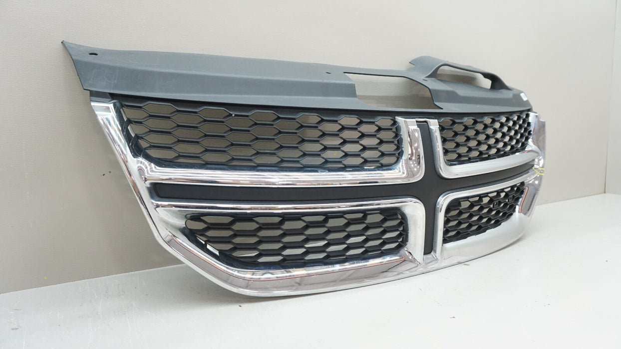 2011-2018 DODGE JOURNEY FRONT CENTER RADIATOR GRILLE OEM 68080192AA
