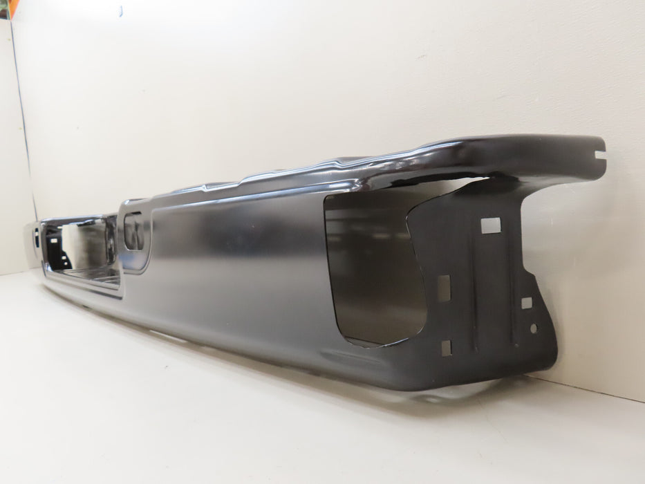 2016-2019 NISSAN TITAN XD REAR BUMPER FACE STEP BAR OEM 85030-EZ30C