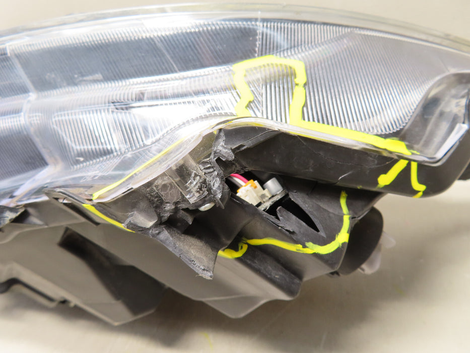 2016-2018 HONDA CIVIC LEFT DRIVER SIDE HEADLIGHT LAMP HALOGEN OEM