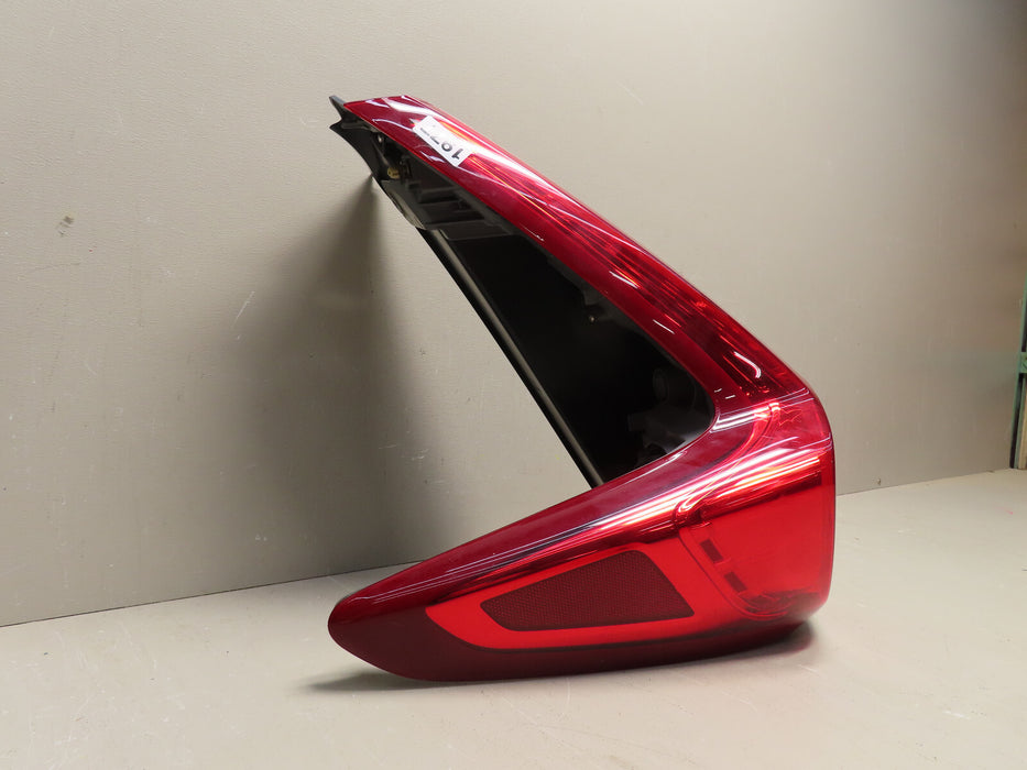 2017-2019 HONDA CR-V REAR LEFT DRIVER SIDE TAIL LIGHT OUTER LED OEM