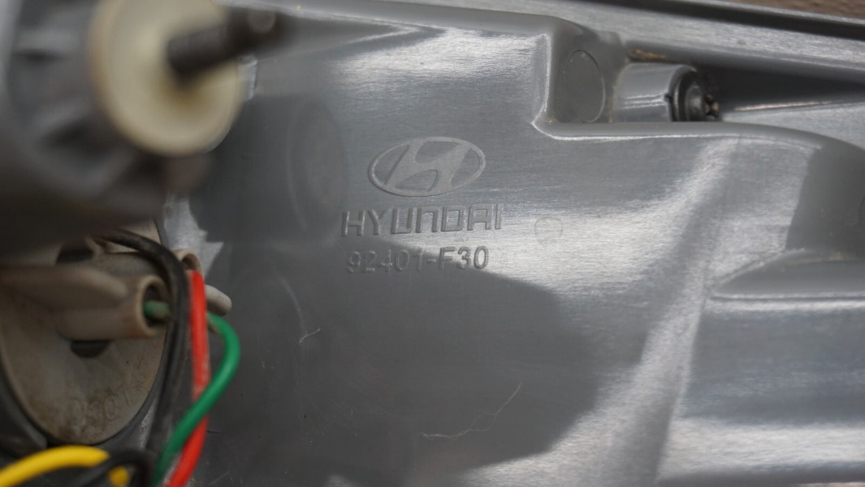 2017-2018 HYUNDAI ELANTRA SEDAN REAR LH LEFT DRIVER SIDE OUTER TAIL LIGHT OEM