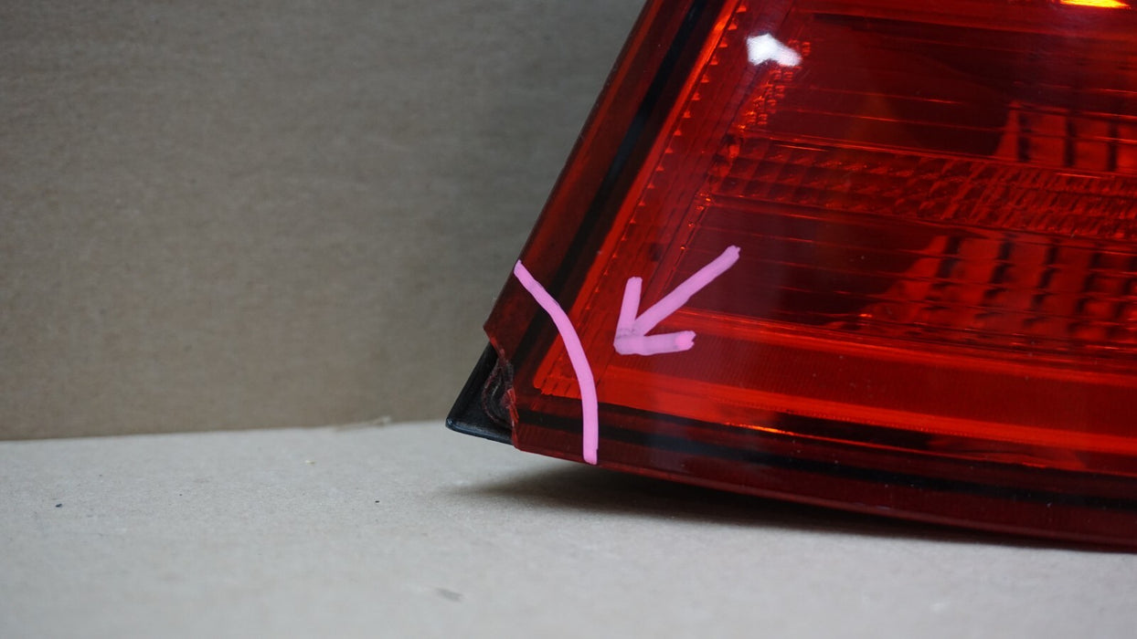 2011-2013 KIA OPTIMA REAR RIGHT PASSENGERS TAIL LIGHT OEM 11 12 13