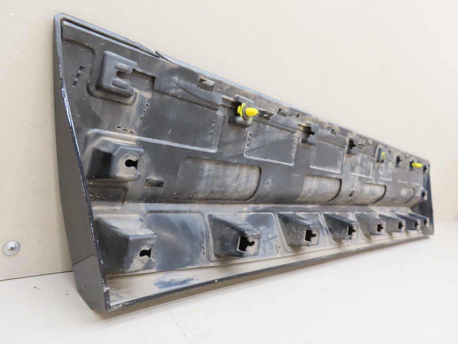 2019-2023 CHEVROLET BLAZER FRONT RIGHT PASSENGER SIDE DOOR LOWER MOLDING OEM