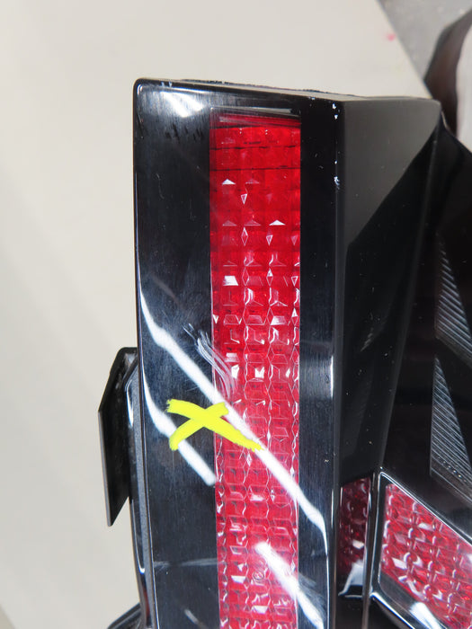 2025 HYUNDAI TUCSON REAR COMBINATION LIGHT CENTER OEM