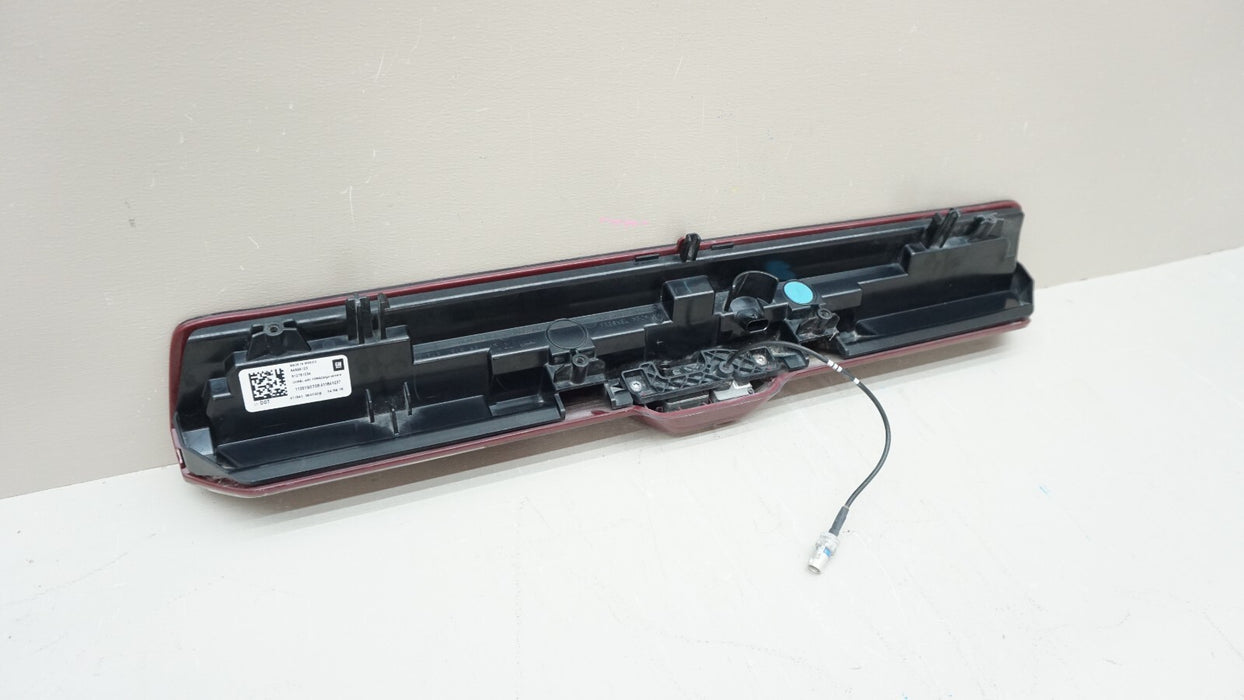 2019-2023 CHEVROLET SILVERADO GMC SIERRA HD HIGH MOUNT 3RD BRAKE LIGHT OEM