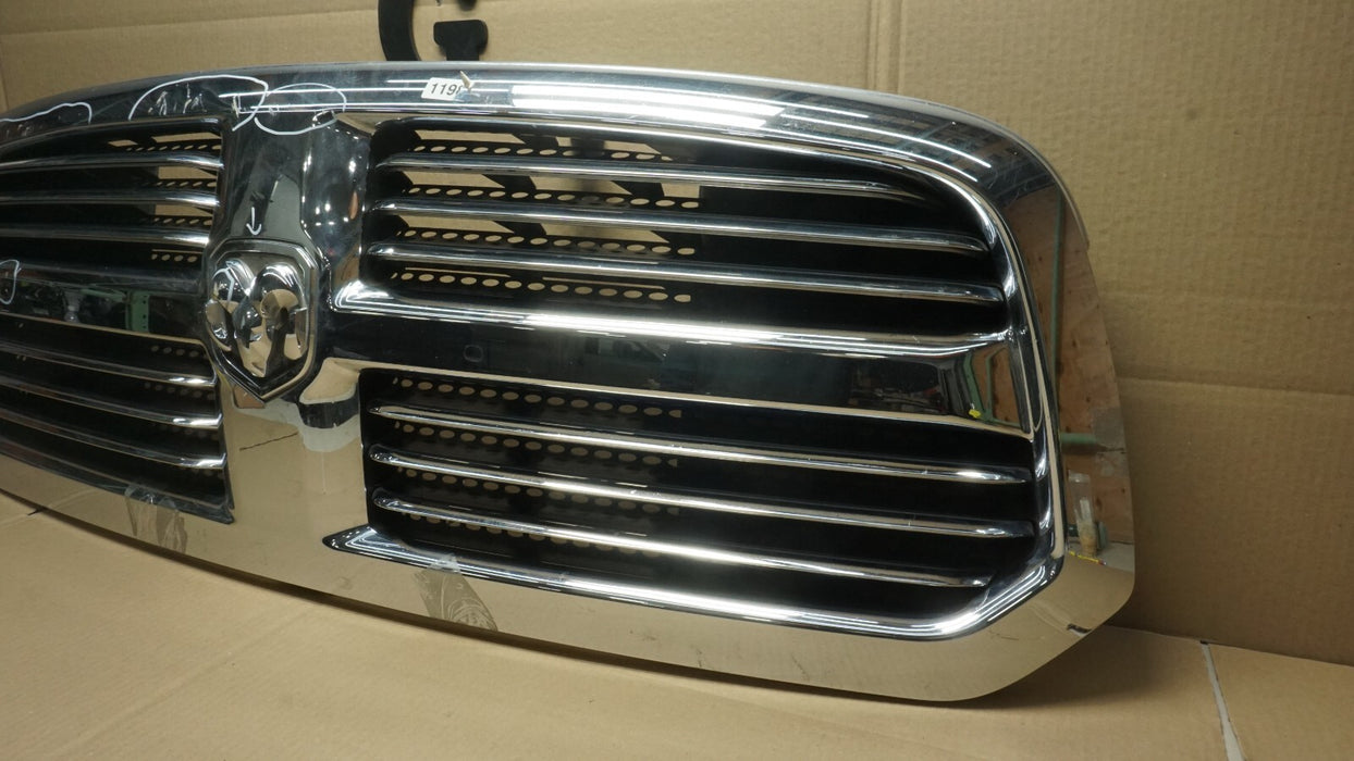 2013-2018 DODGE RAM 1500 FRONT BUMPER RADIATOR GRILLE GRILL OEM